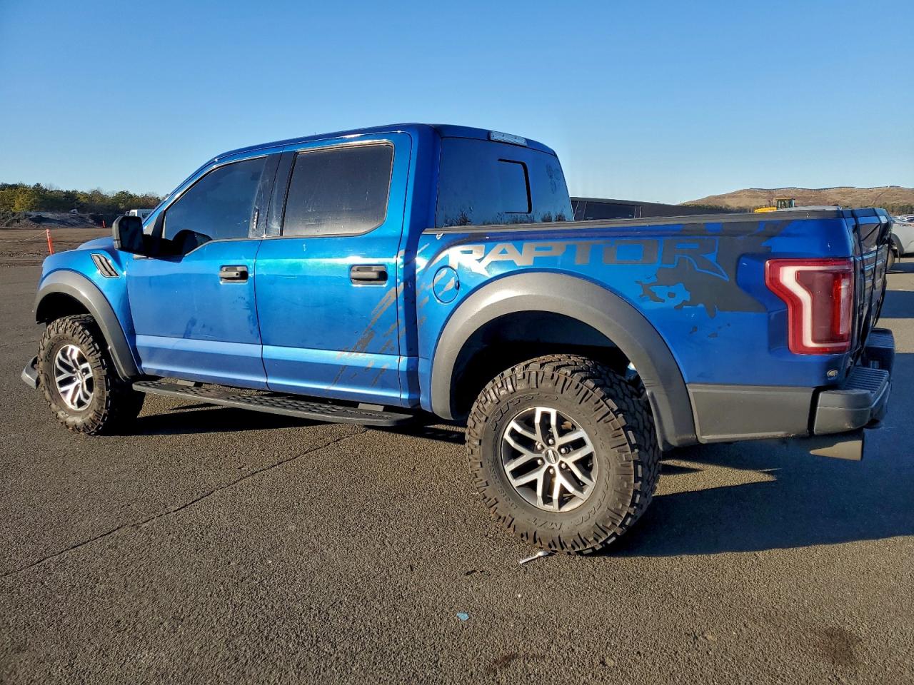 2018 FORD F150 RAPTOR photo 2