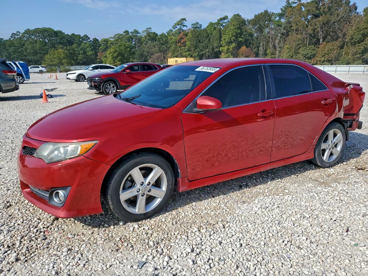2014 TOYOTA CAMRY