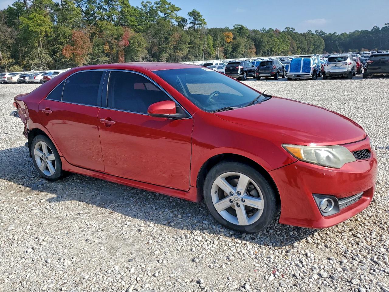 2014 TOYOTA CAMRY L photo 4