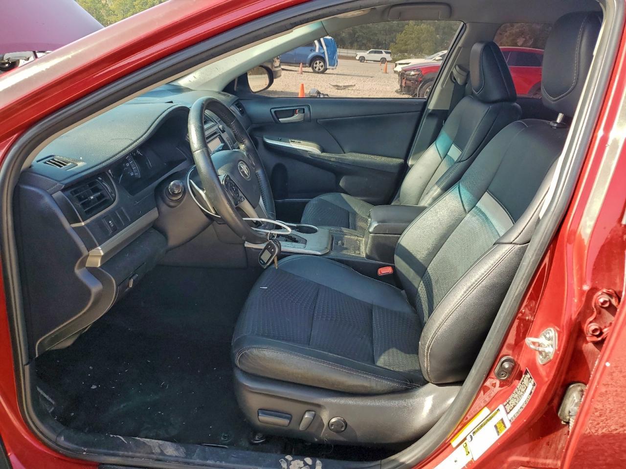 2014 TOYOTA CAMRY L photo 7
