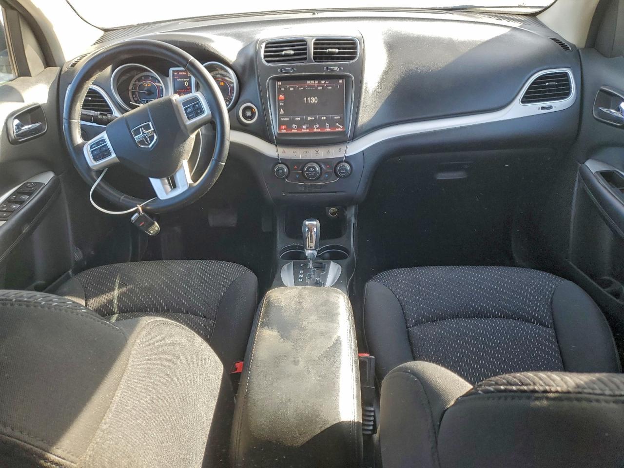 2017 DODGE JOURNEY SXT photo 8