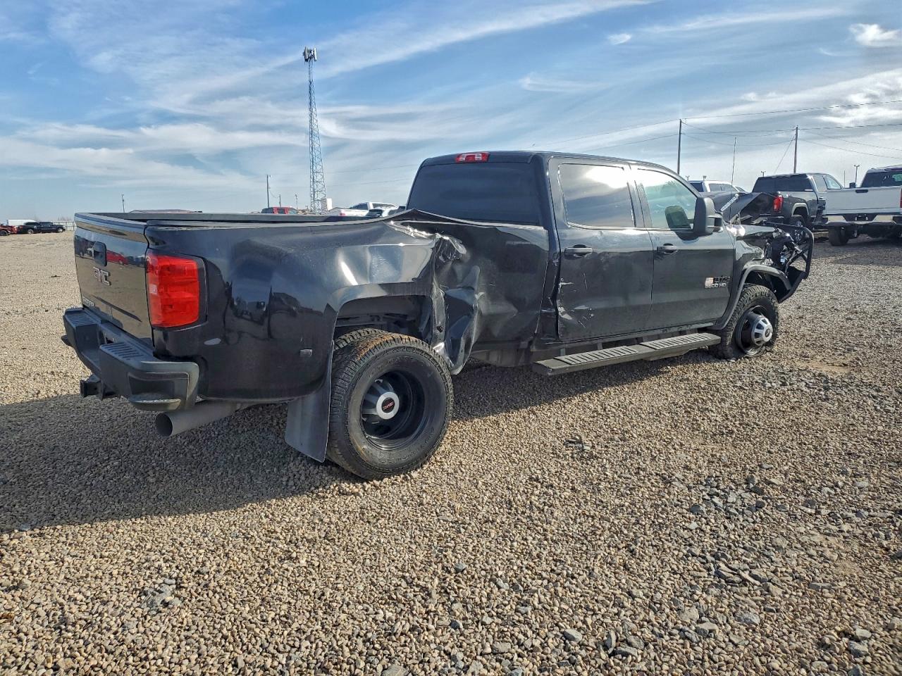 2019 GMC SIERRA K3500 photo 3