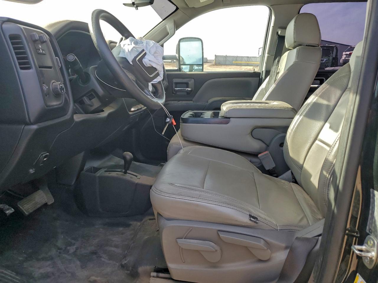 2019 GMC SIERRA K3500 photo 7
