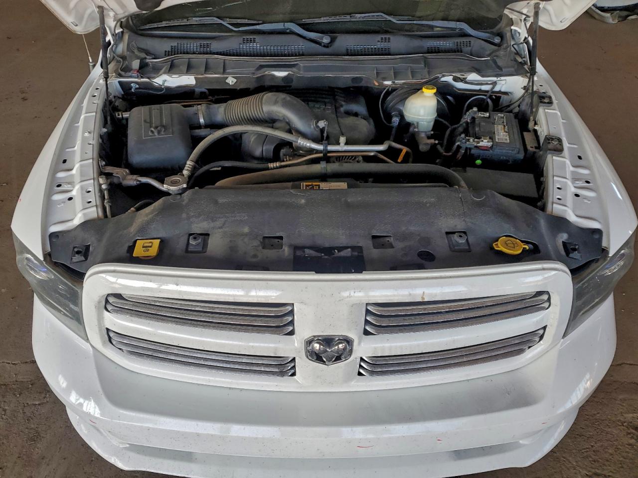 2016 RAM 1500 SPORT photo 11