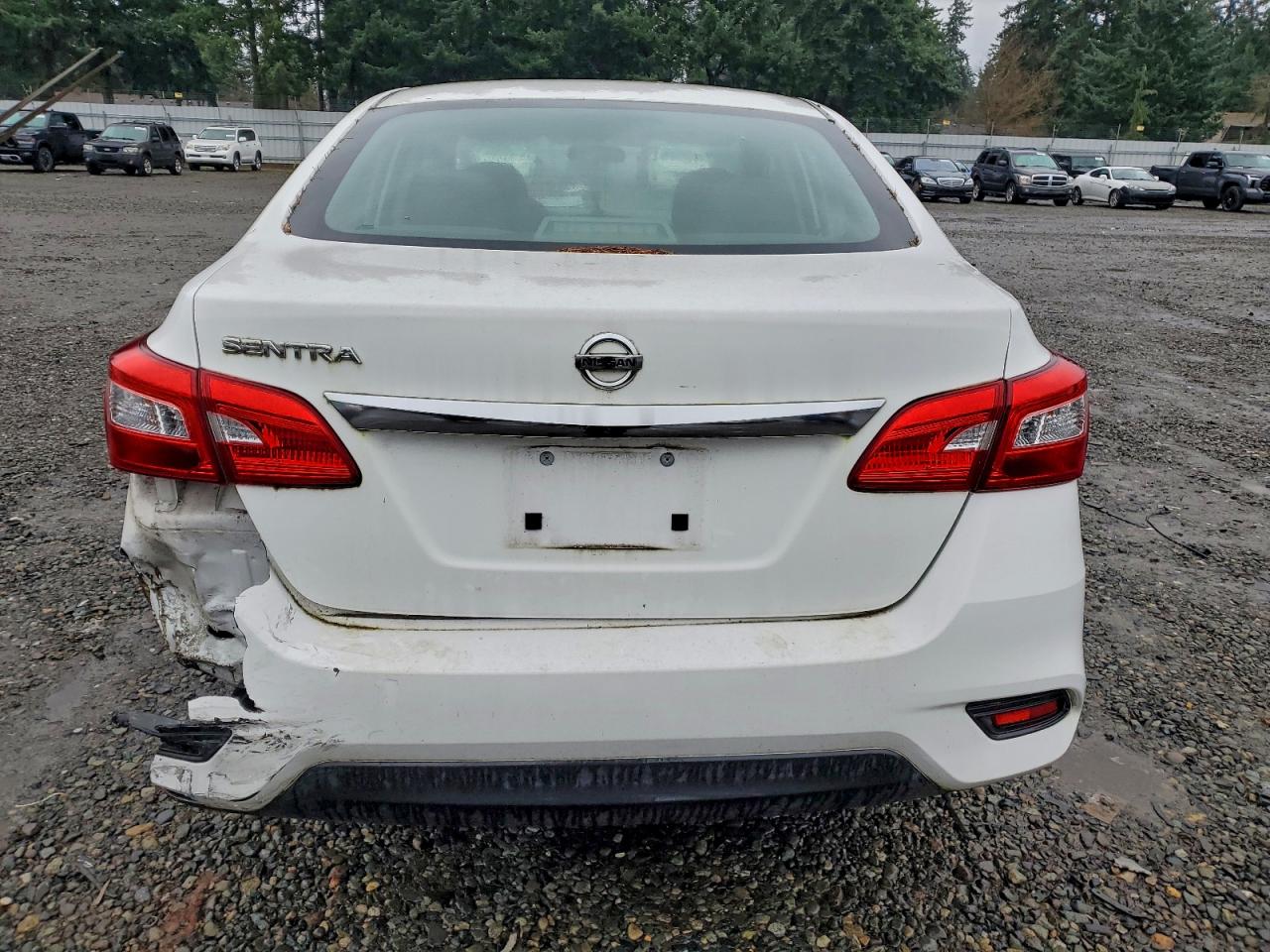 2017 NISSAN SENTRA S photo 6