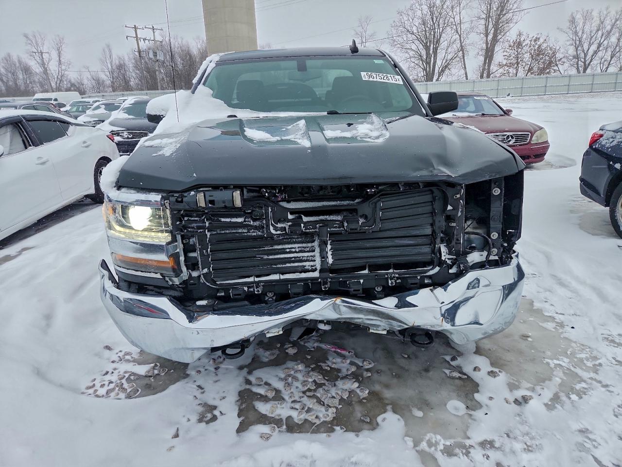 2017 CHEVROLET SILVERADO K1500 LT photo 5