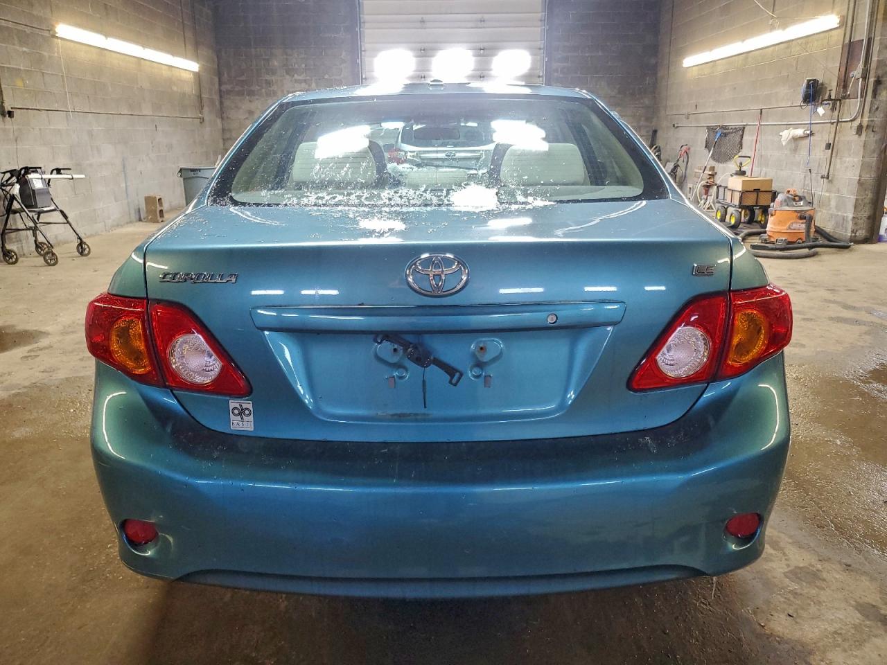 2010 TOYOTA COROLLA BASE photo 6