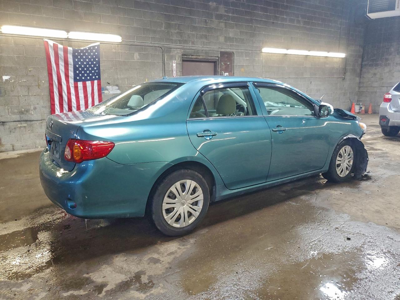 2010 TOYOTA COROLLA BASE photo 3