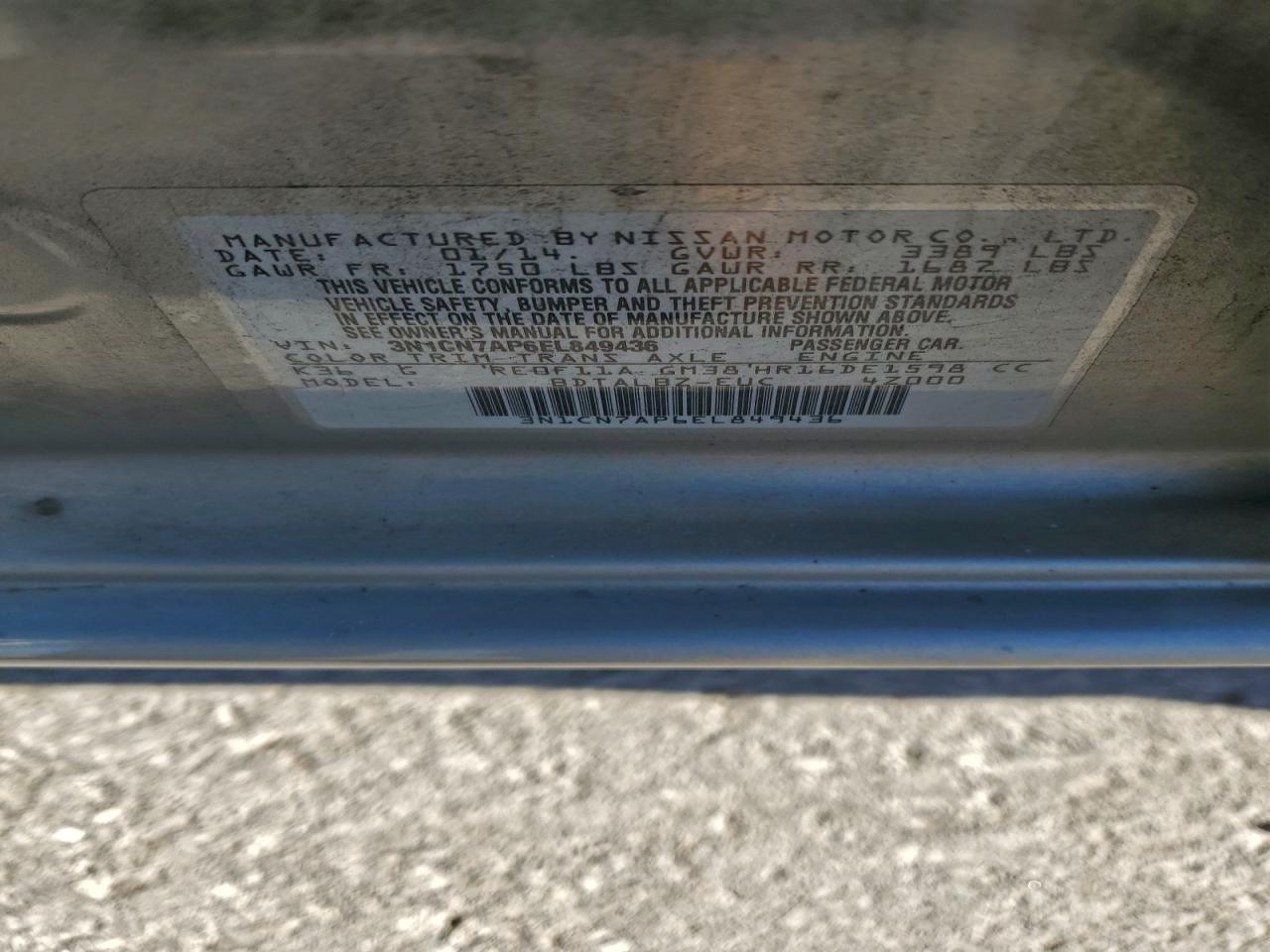 2014 NISSAN VERSA S photo 12