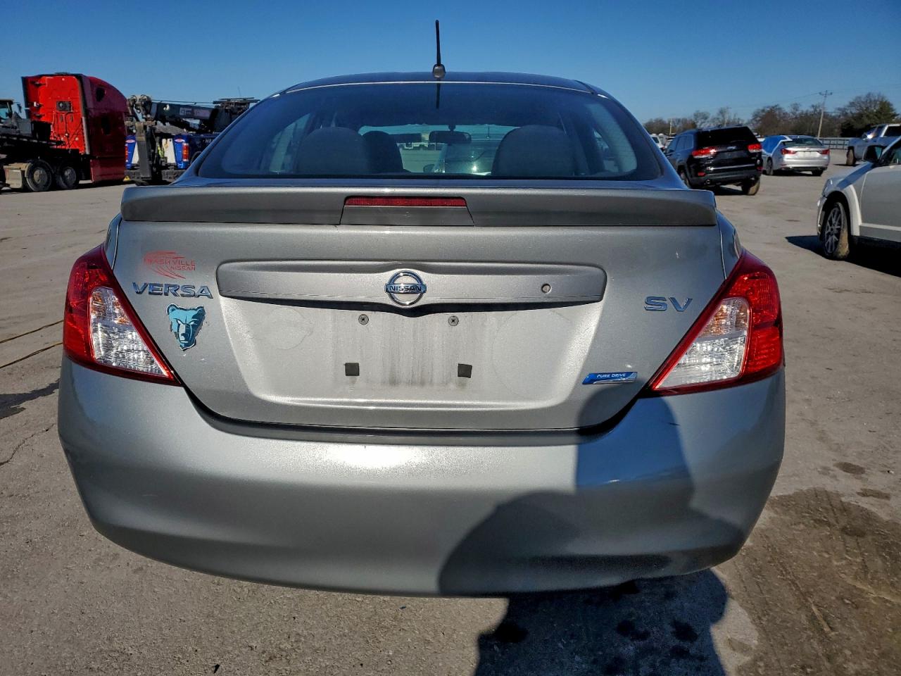 2014 NISSAN VERSA S photo 6