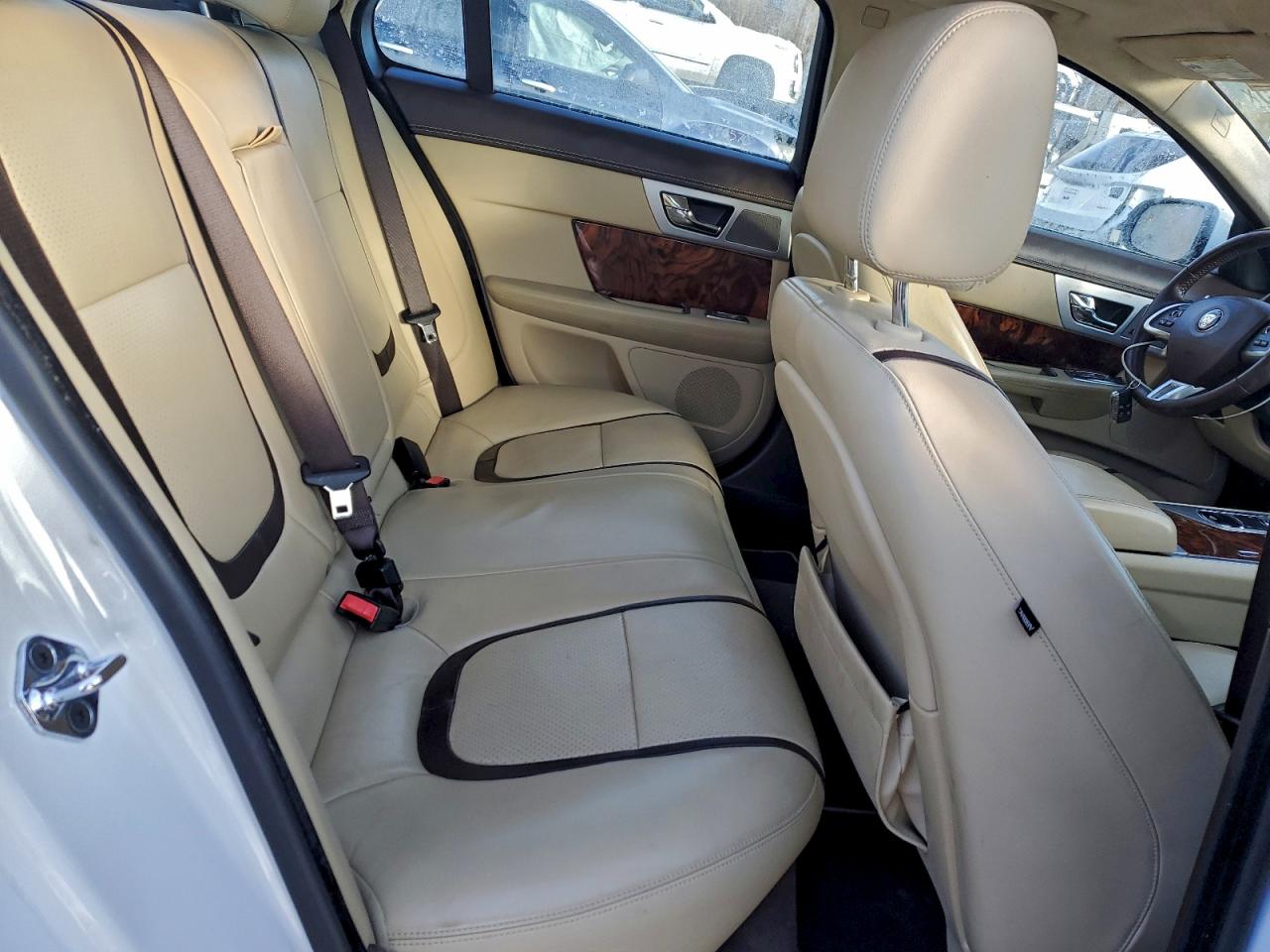 2015 JAGUAR XF 3.0 SPORT photo 10