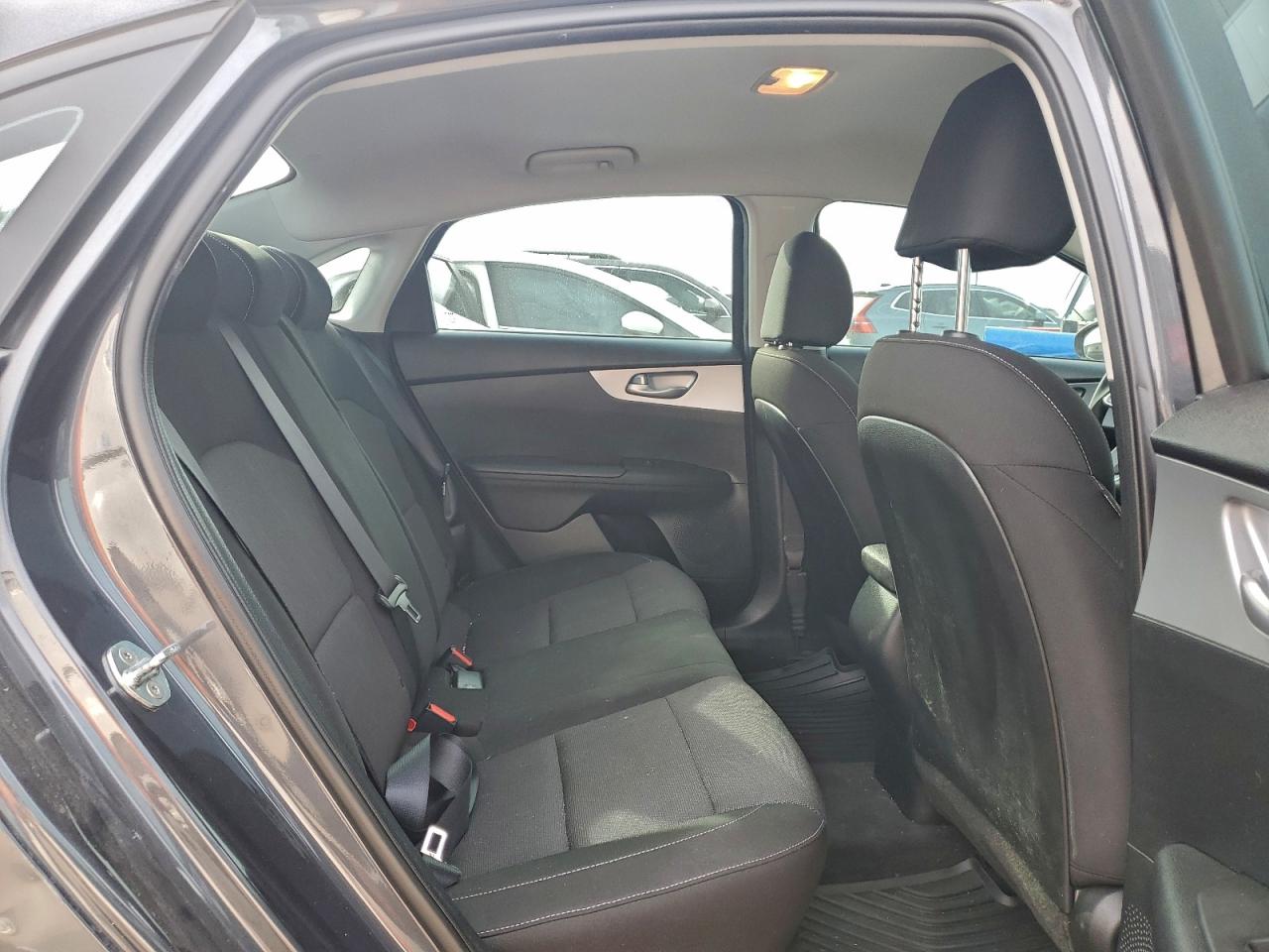 2023 KIA FORTE LX photo 10