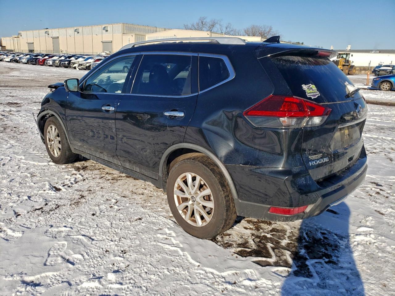 2018 NISSAN ROGUE S photo 2
