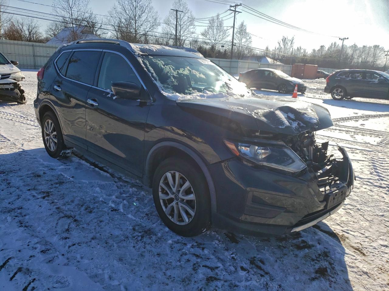 2018 NISSAN ROGUE S photo 4
