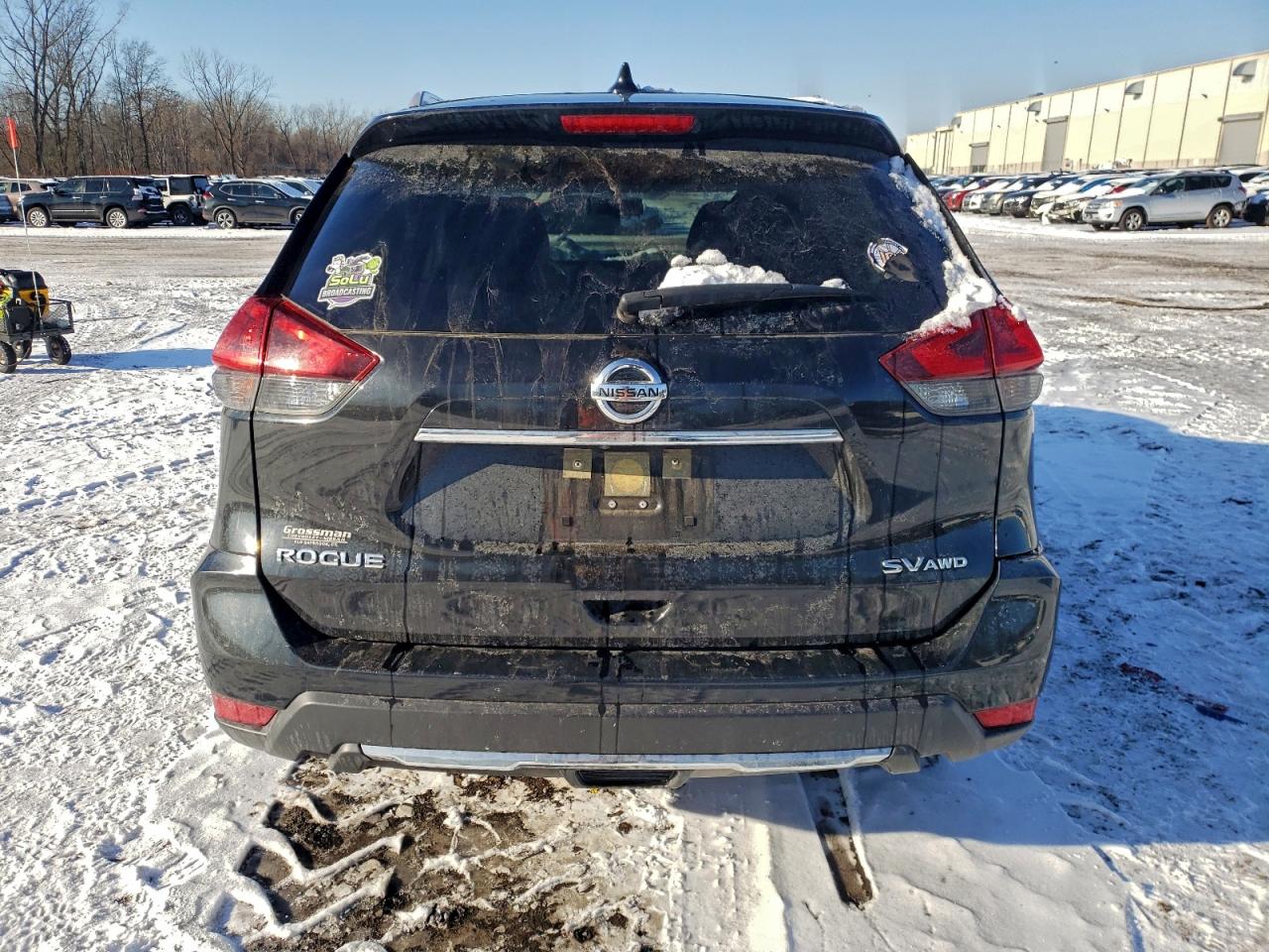 2018 NISSAN ROGUE S photo 6