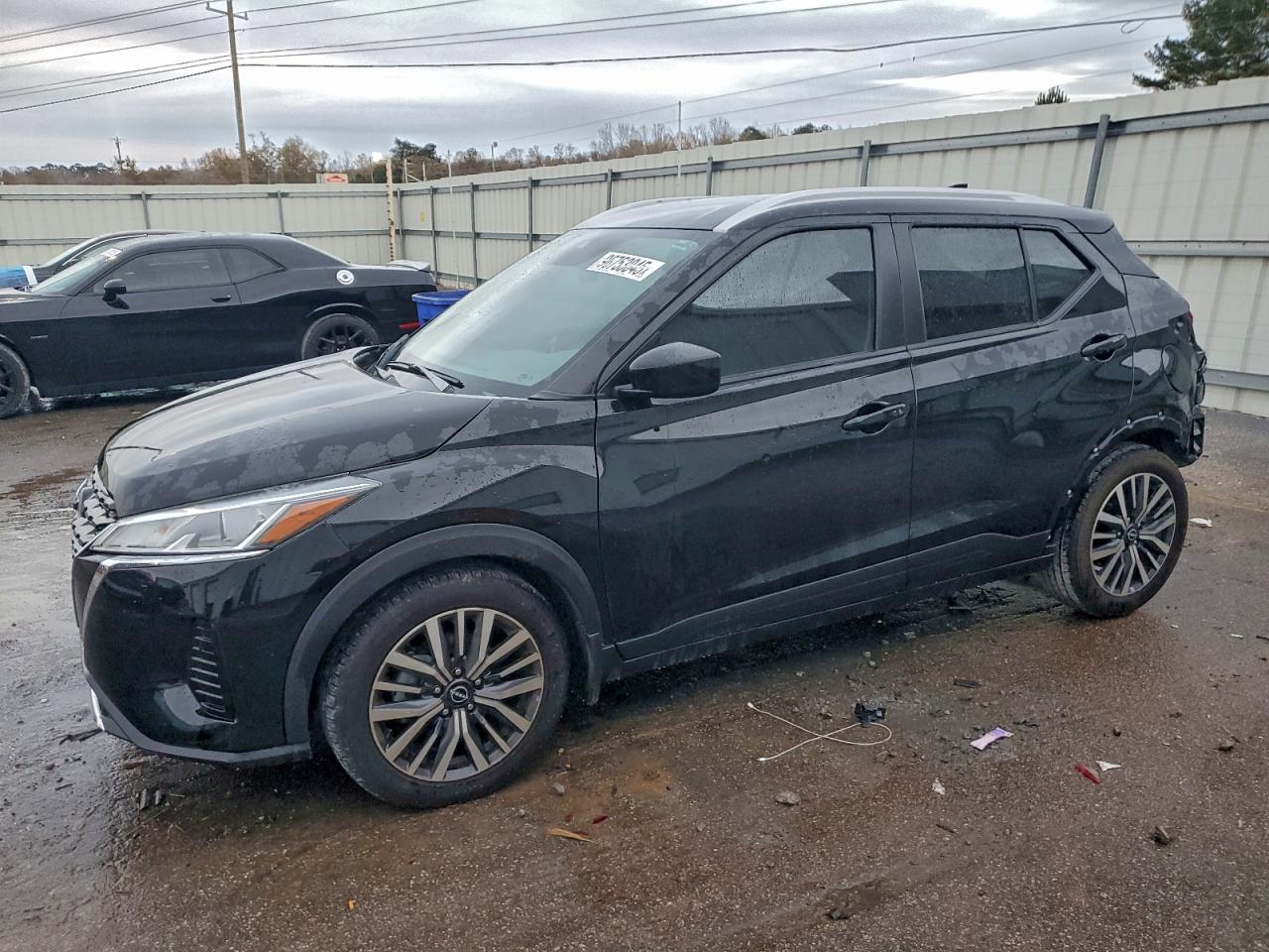 2023 NISSAN KICKS