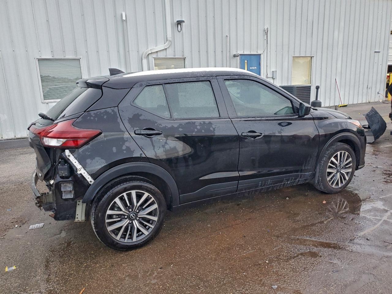 2023 NISSAN KICKS SV photo 3