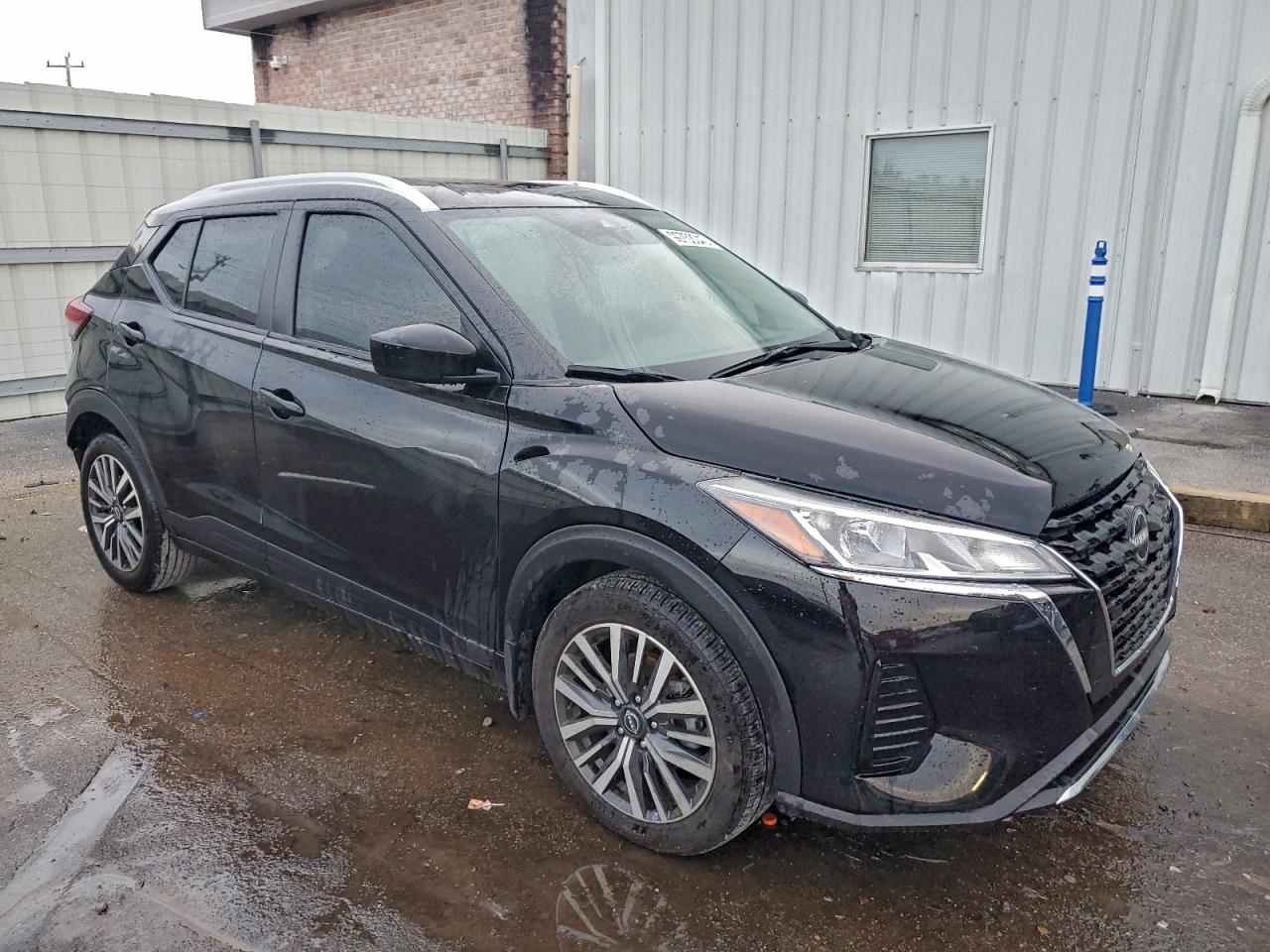 2023 NISSAN KICKS SV photo 4