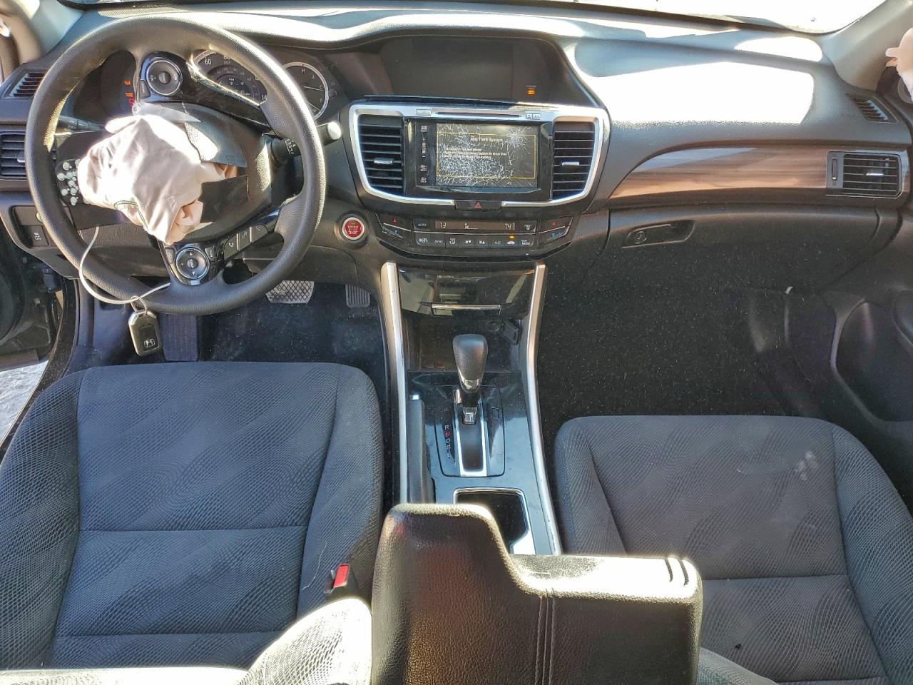 2017 HONDA ACCORD EX photo 8