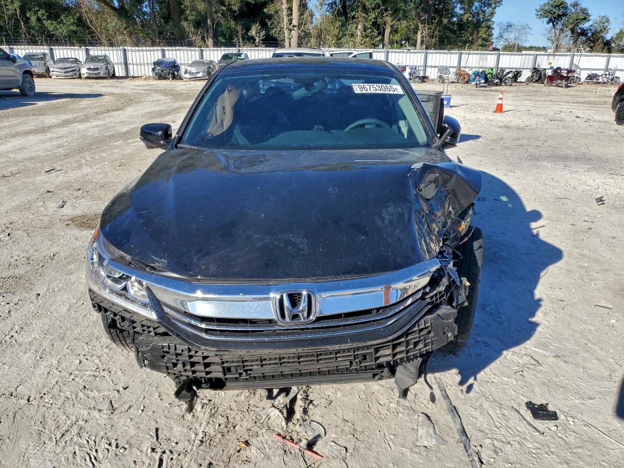2017 HONDA ACCORD EX photo 5