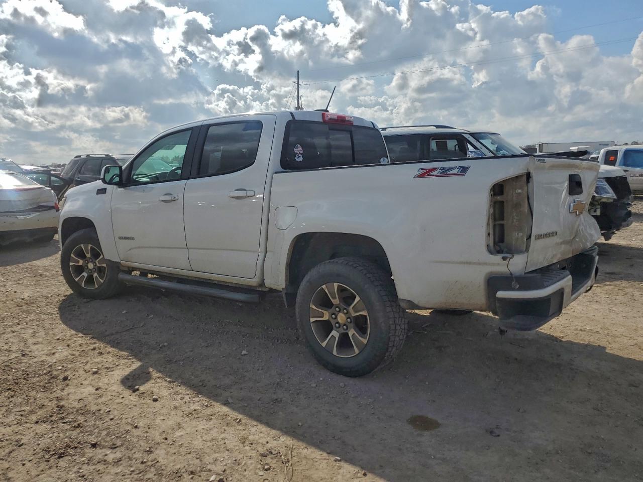 2018 CHEVROLET COLORADO Z71 photo 2