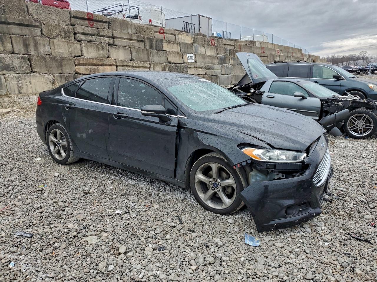 2013 FORD FUSION SE photo 4