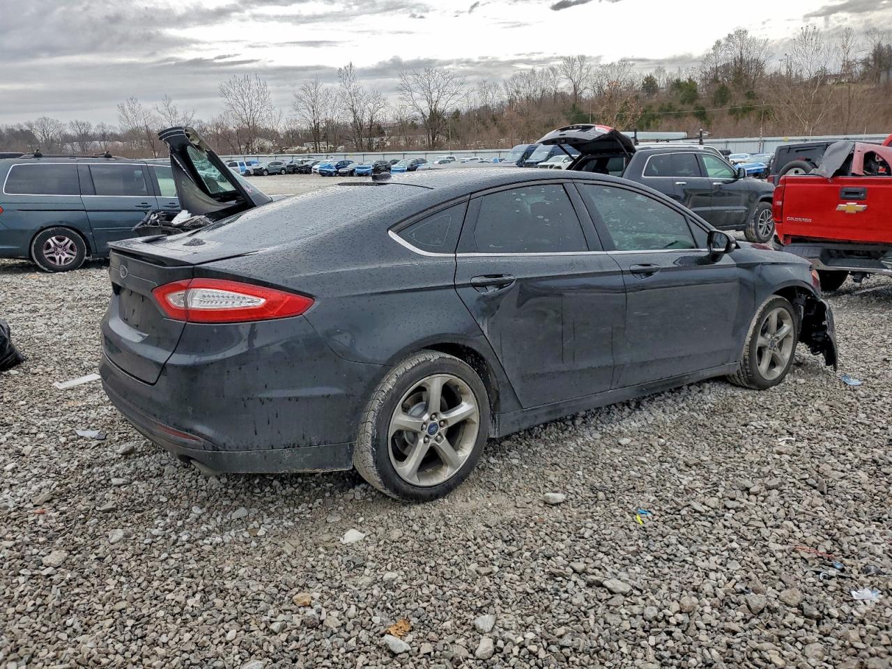 2013 FORD FUSION SE photo 3