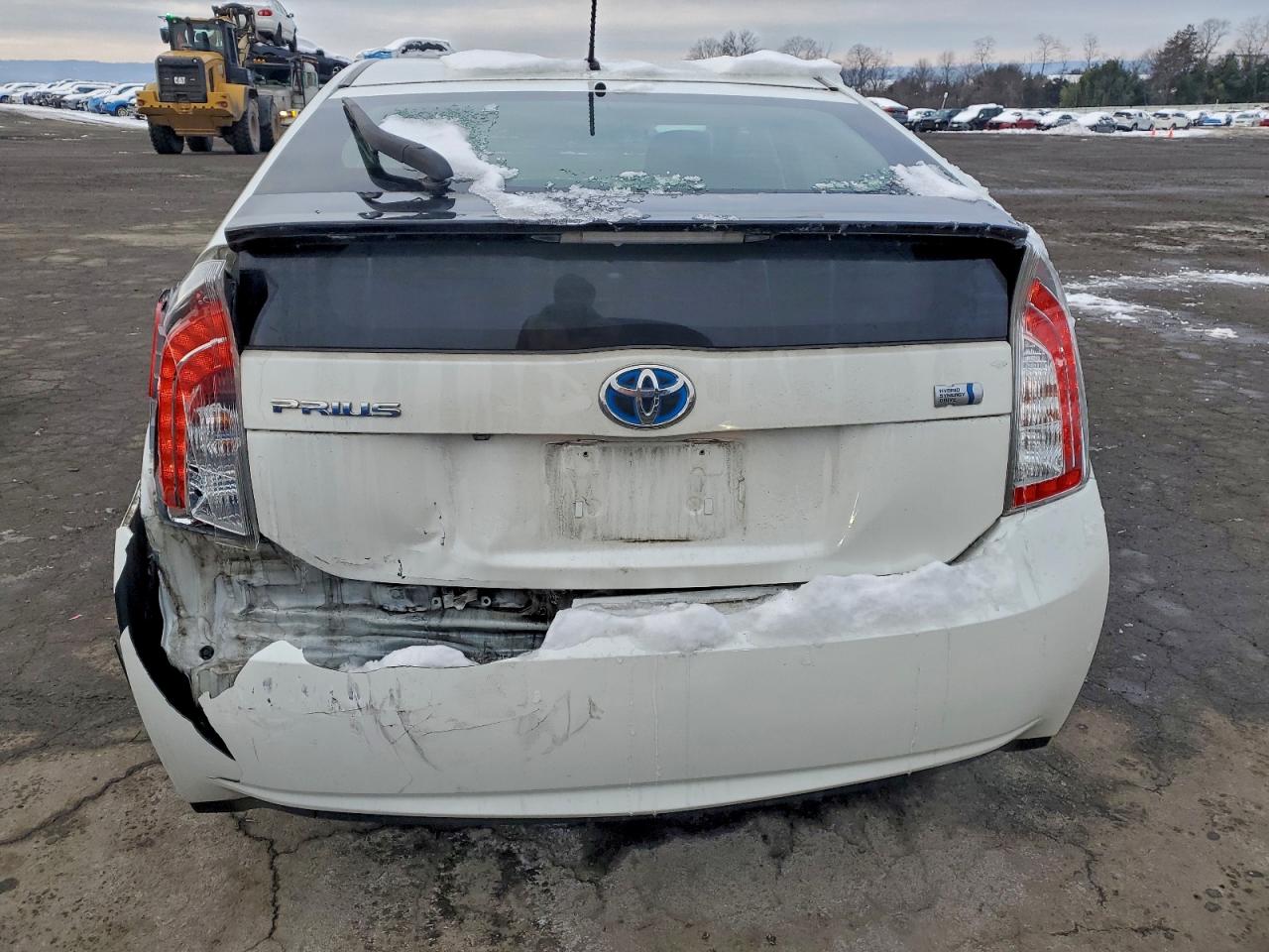 2015 TOYOTA PRIUS photo 6