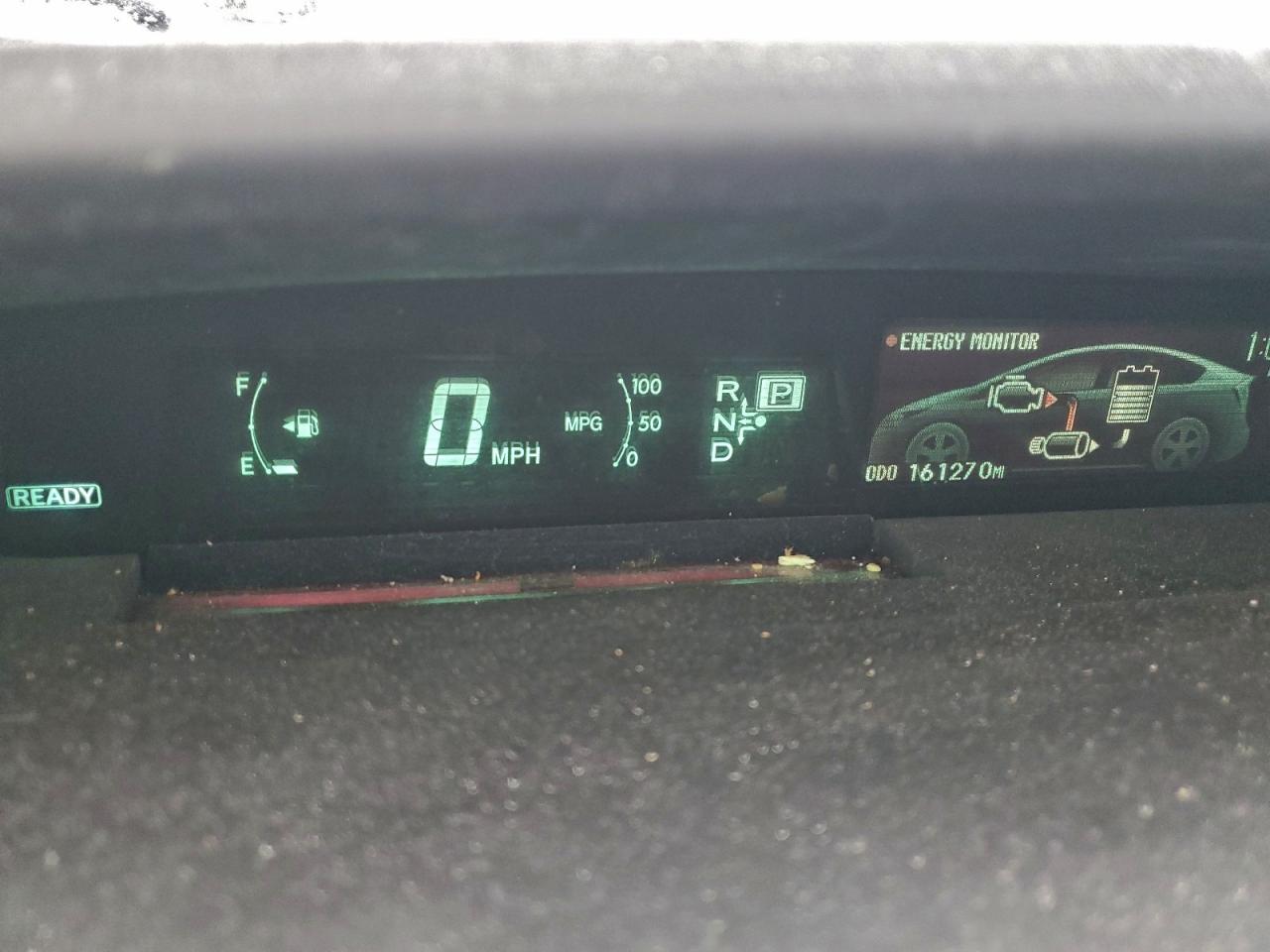 2015 TOYOTA PRIUS photo 9