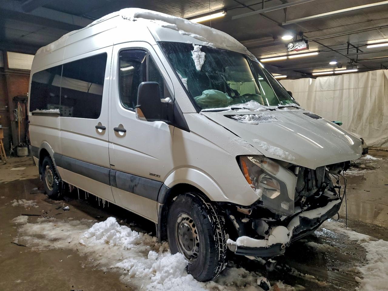 2015 MERCEDES-BENZ SPRINTER 2500 photo 4