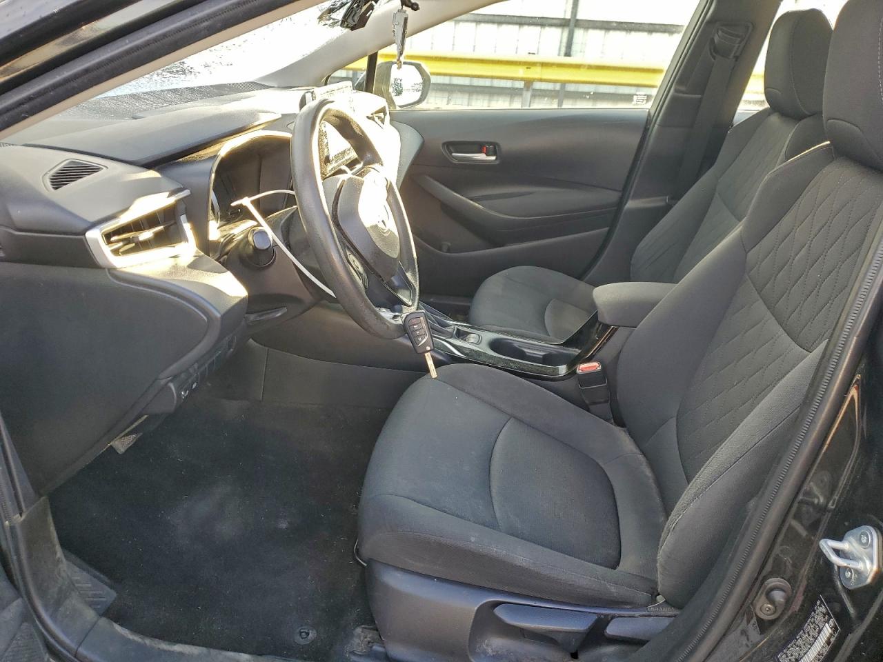 2020 TOYOTA COROLLA LE photo 7