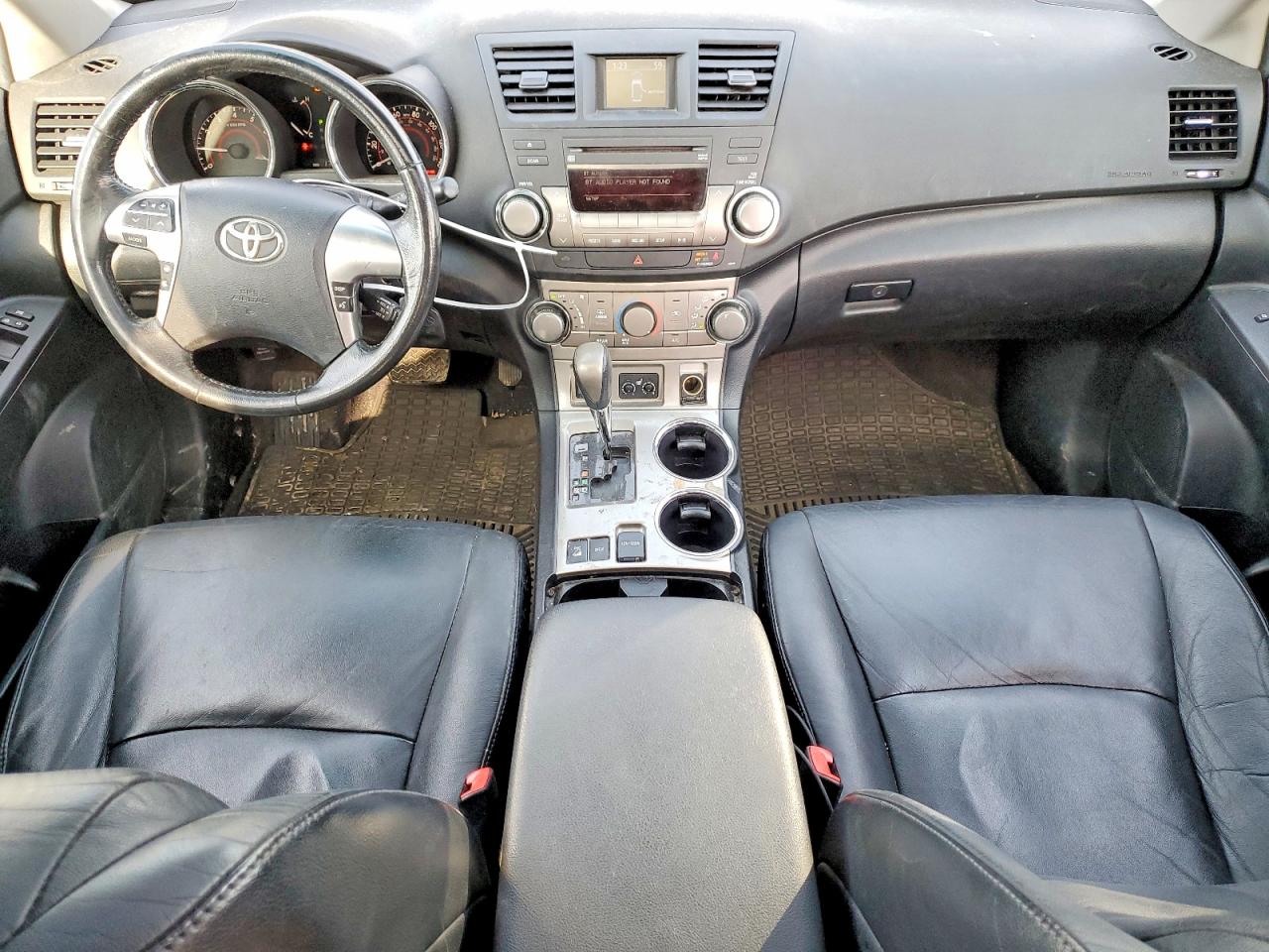 2011 TOYOTA HIGHLANDER BASE photo 8