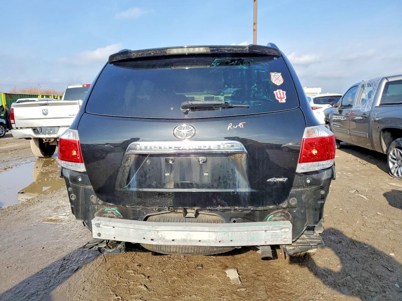 2011 TOYOTA HIGHLANDER BASE photo 6