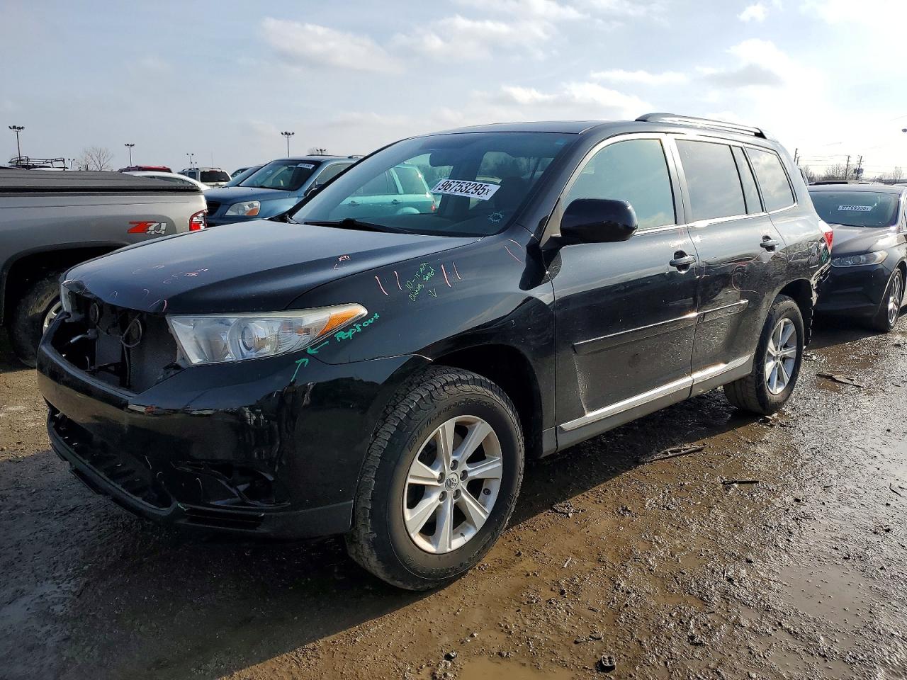 2011 TOYOTA HIGHLANDER