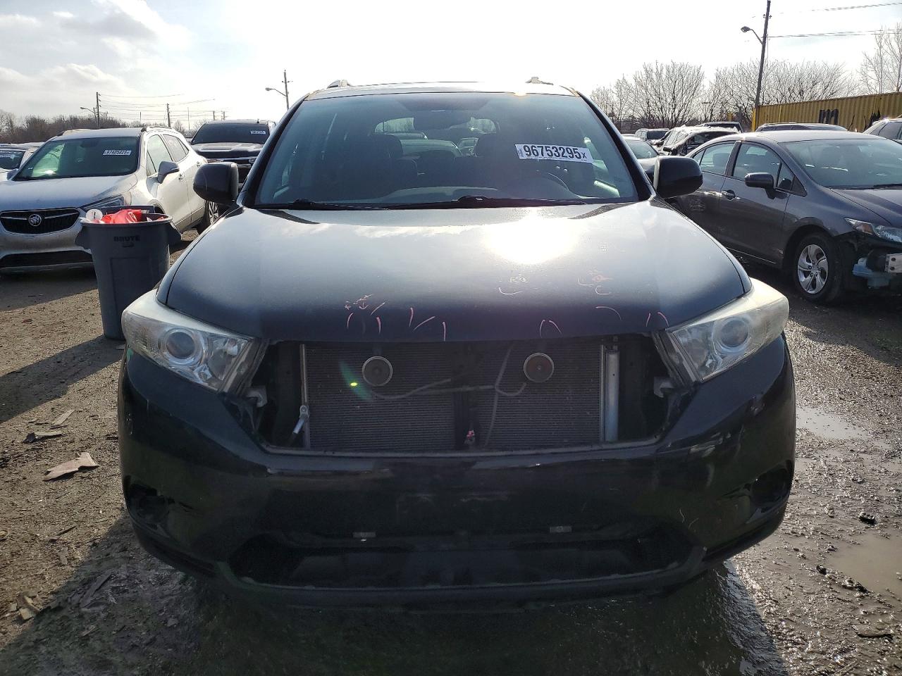 2011 TOYOTA HIGHLANDER BASE photo 5
