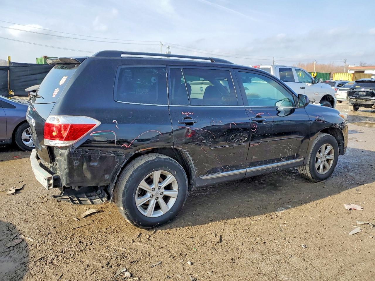 2011 TOYOTA HIGHLANDER BASE photo 3