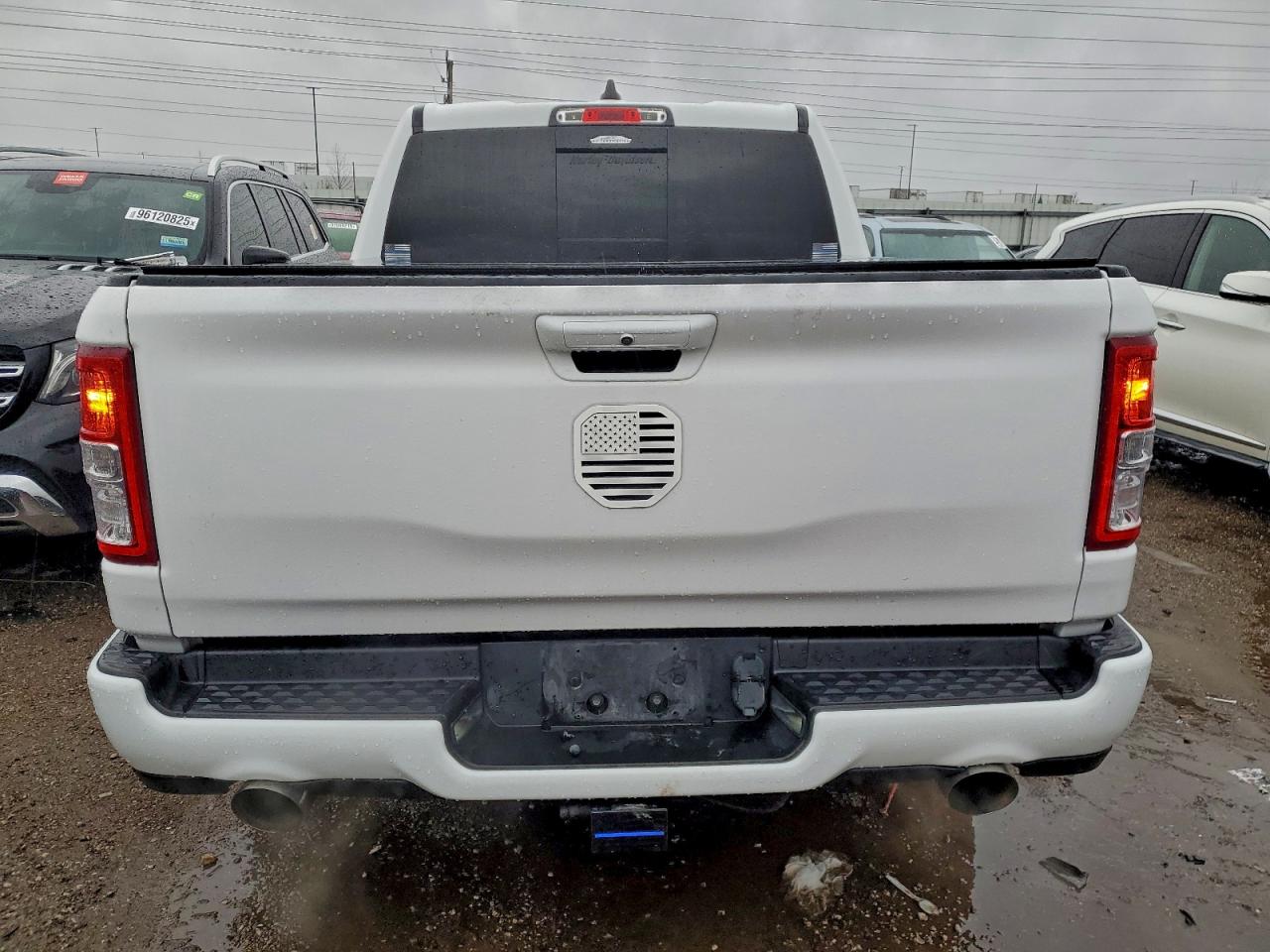 2021 RAM 1500 photo 6