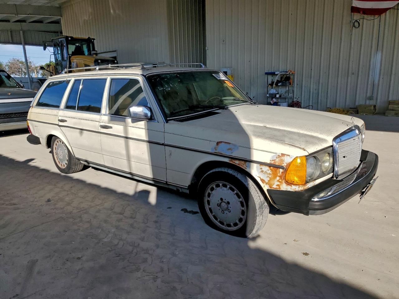 1984 MERCEDES-BENZ 300 TDT photo 4