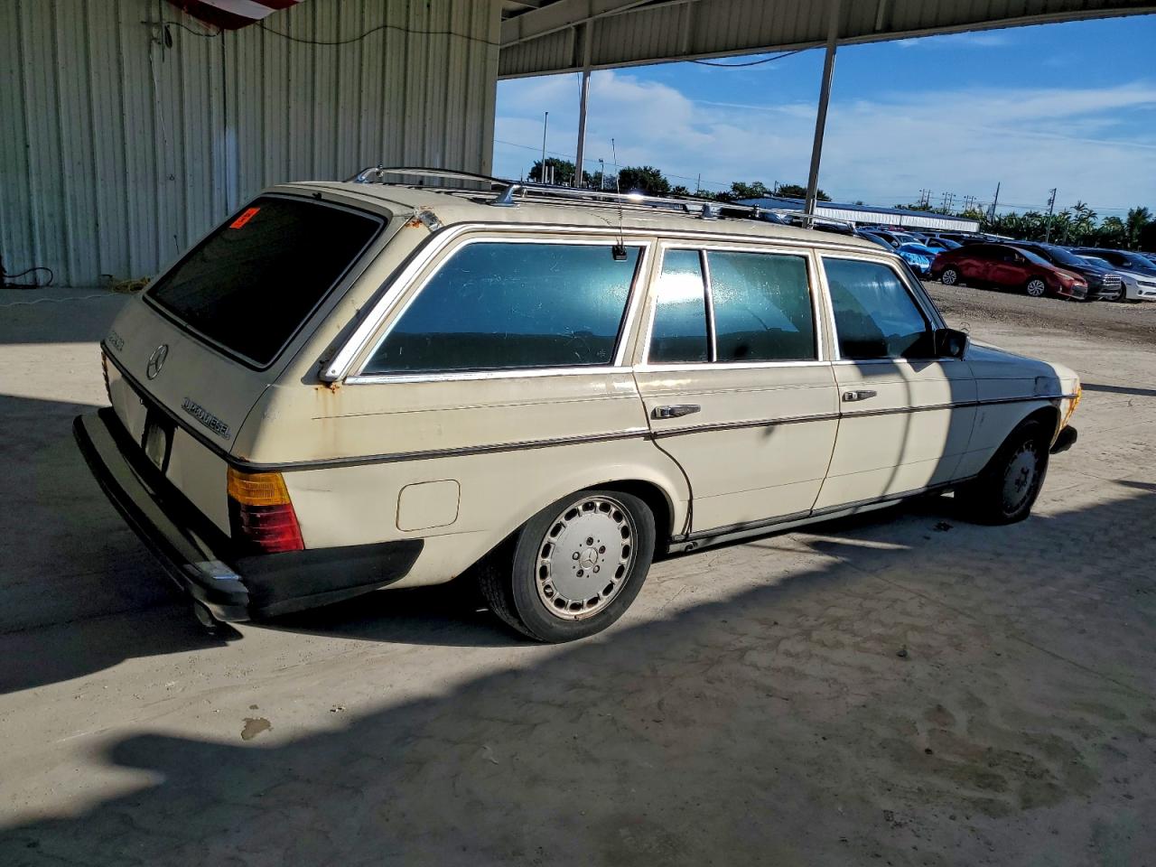 1984 MERCEDES-BENZ 300 TDT photo 3