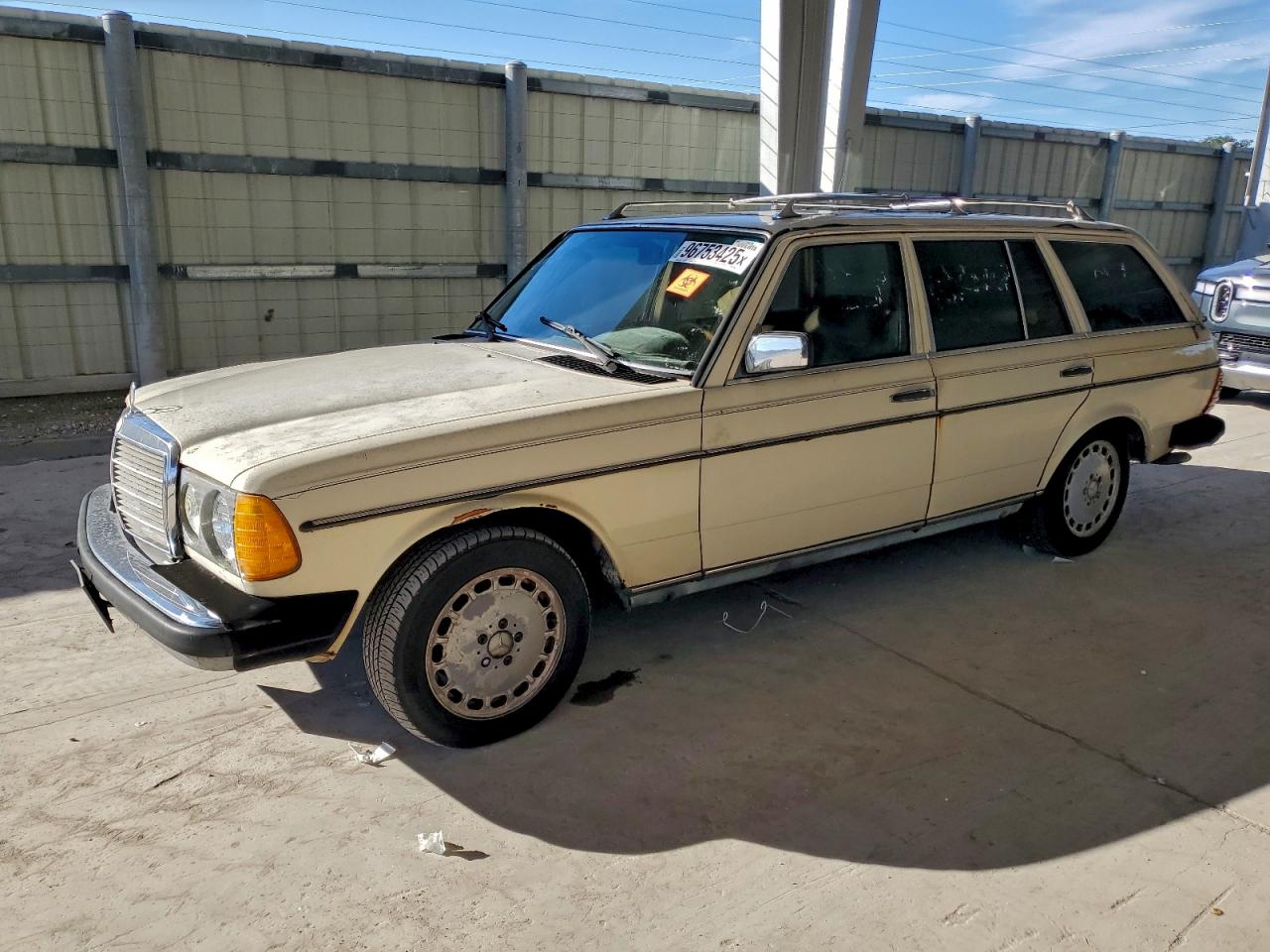 1984 MERCEDES-BENZ 300