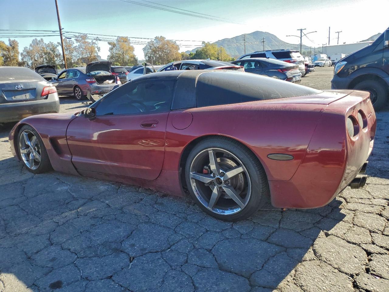 2000 CHEVROLET CORVETTE photo 2