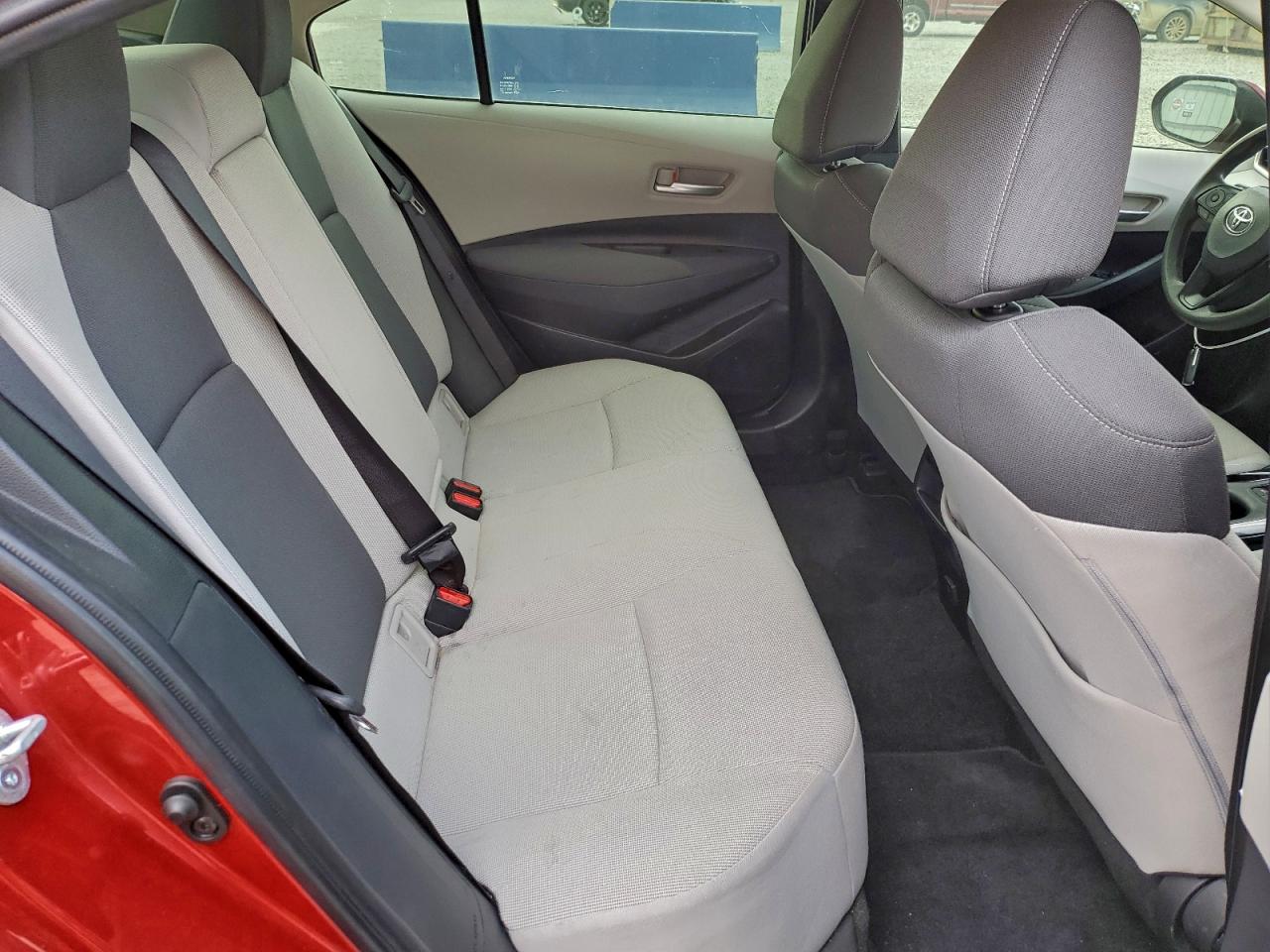 2021 TOYOTA COROLLA LE photo 10