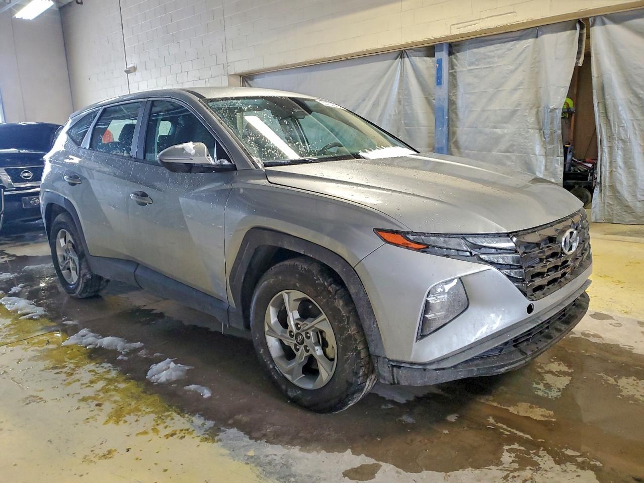 2022 HYUNDAI TUCSON SE photo 4