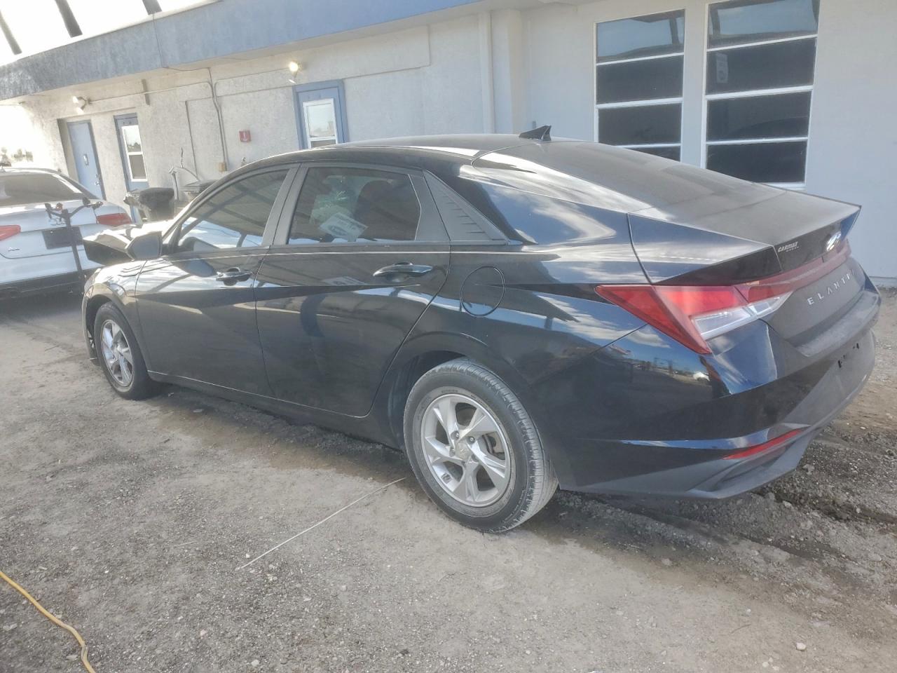 2021 HYUNDAI ELANTRA SE photo 2