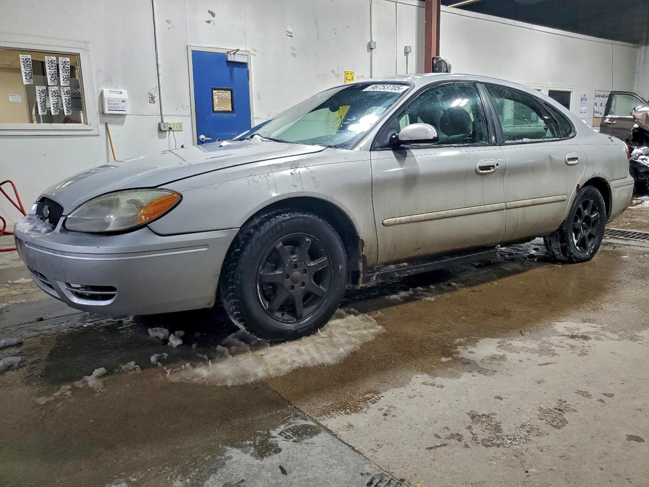 2007 FORD TAURUS SEL — SIDE damage — photo 1