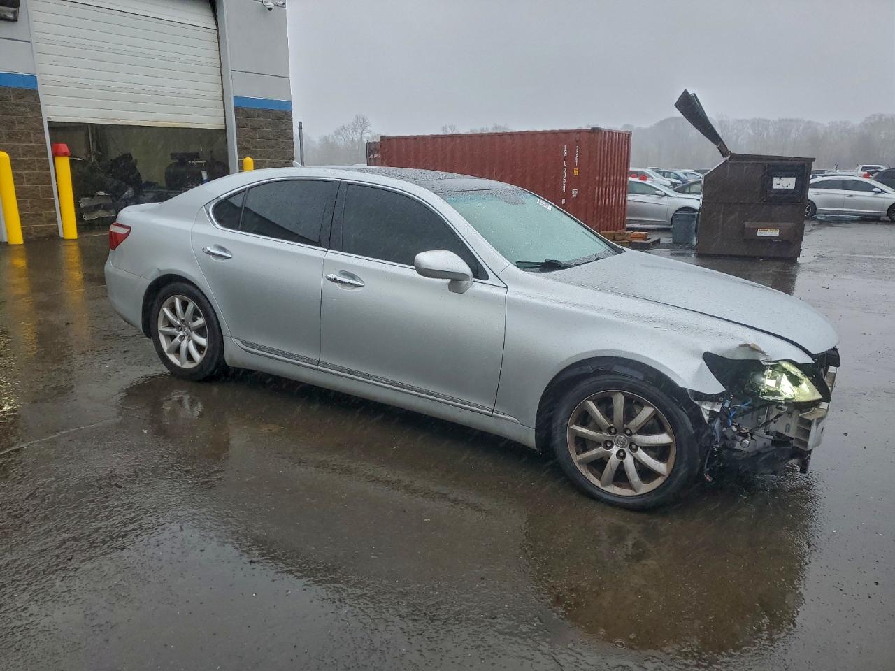 2007 LEXUS LS 460 photo 4