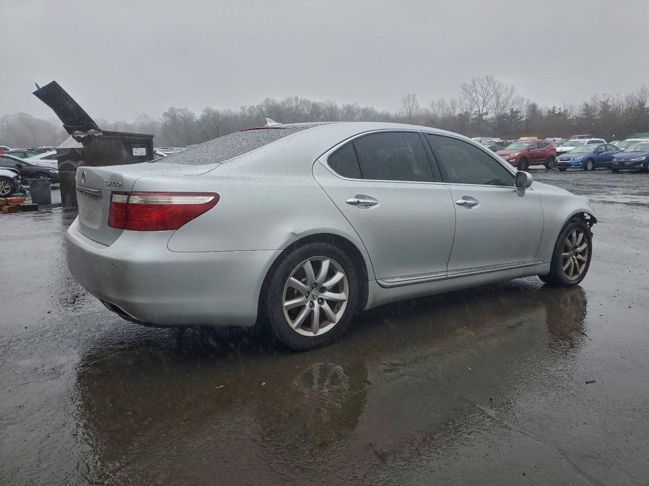 2007 LEXUS LS 460 photo 3