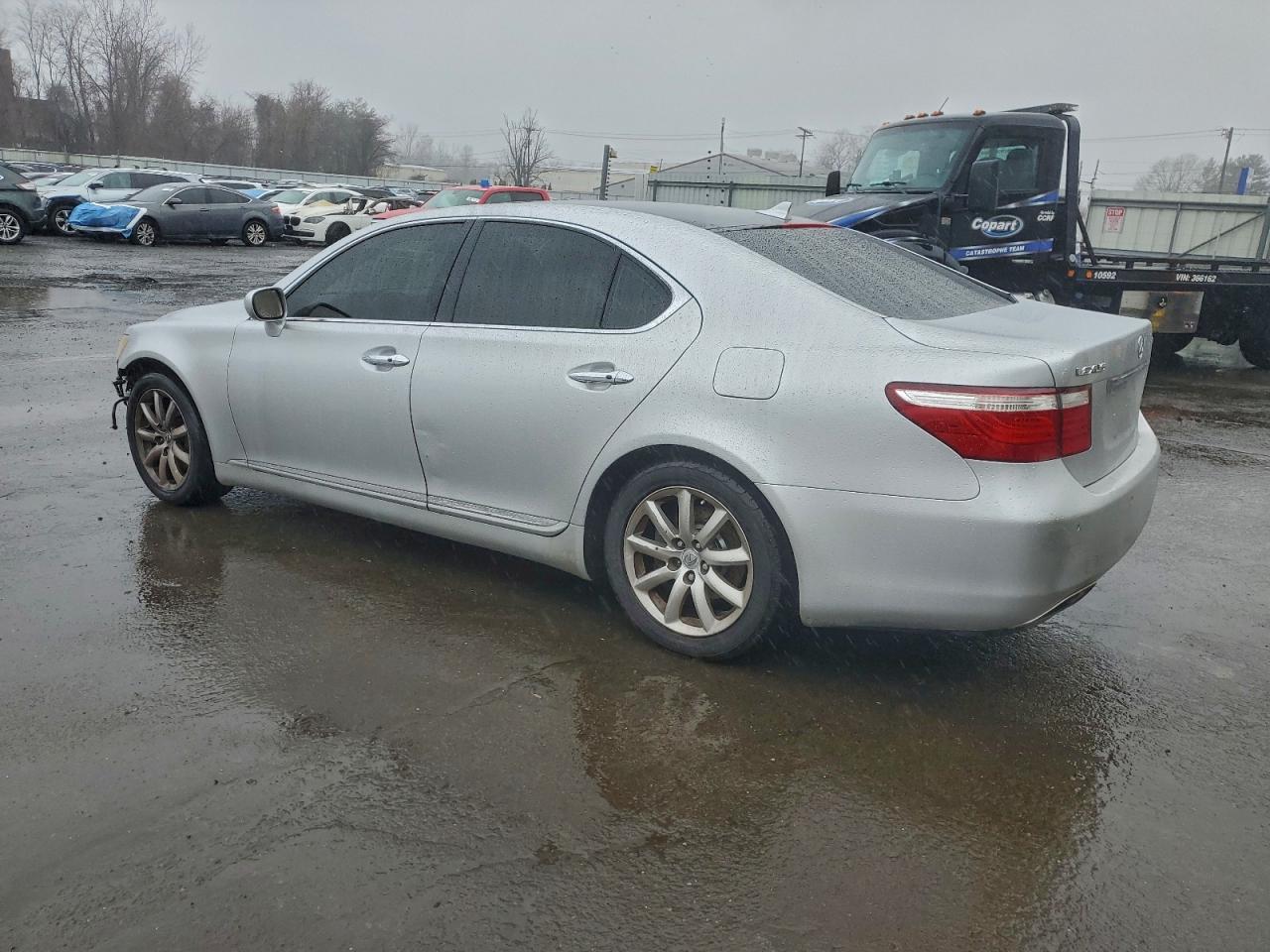 2007 LEXUS LS 460 photo 2