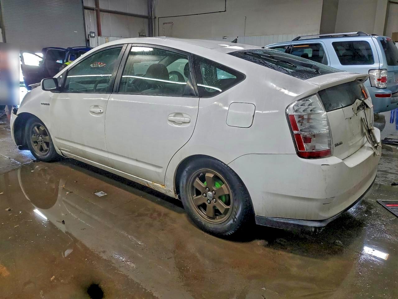 2007 TOYOTA PRIUS photo 2