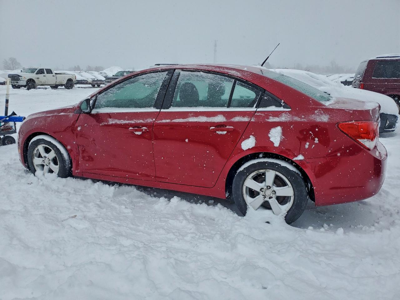 2013 CHEVROLET CRUZE LT photo 2